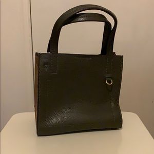 Banana republic crossbody